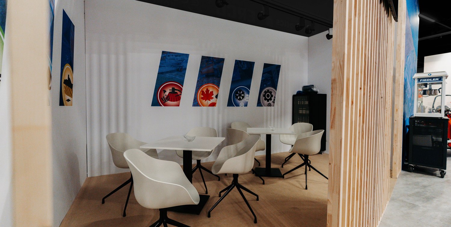 Fiedler Messestand auf der GaLaBau 2026 von rocDesign – Detailansicht 3 Fiedler Messestand auf der GaLaBau 2026 von rocDesign – Detailansicht 3